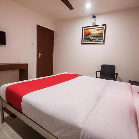 Oyo 14431 Sai Nivas Hotel Guwahati Buitenkant foto