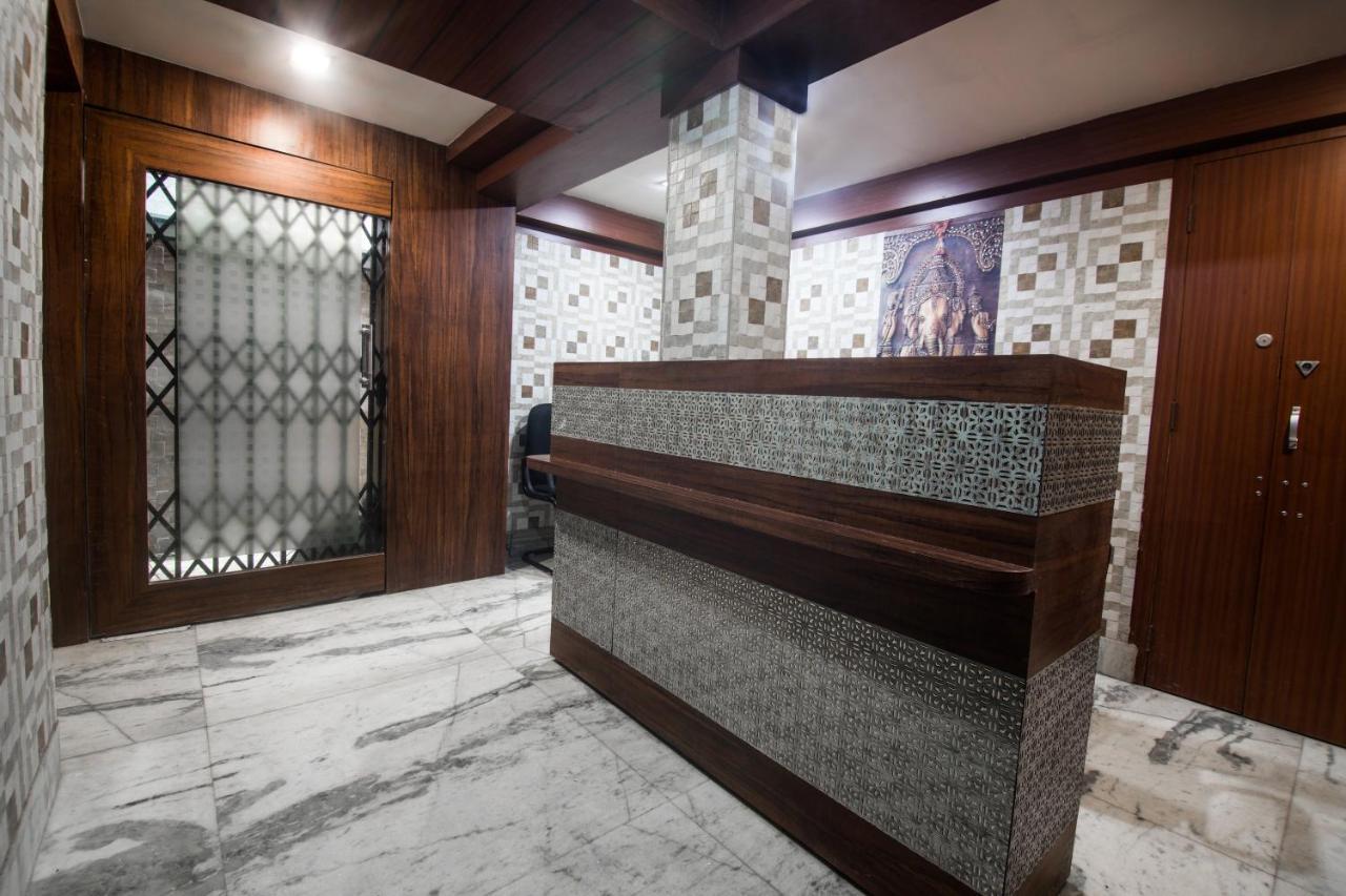 Oyo 14431 Sai Nivas Hotel Guwahati Buitenkant foto